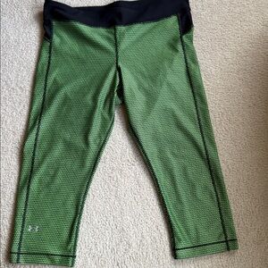 UNDER ARMOUR capri leggings - Size XL